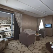 Luxury Umrah Packages from Dubai: Experience Comfort and Ease